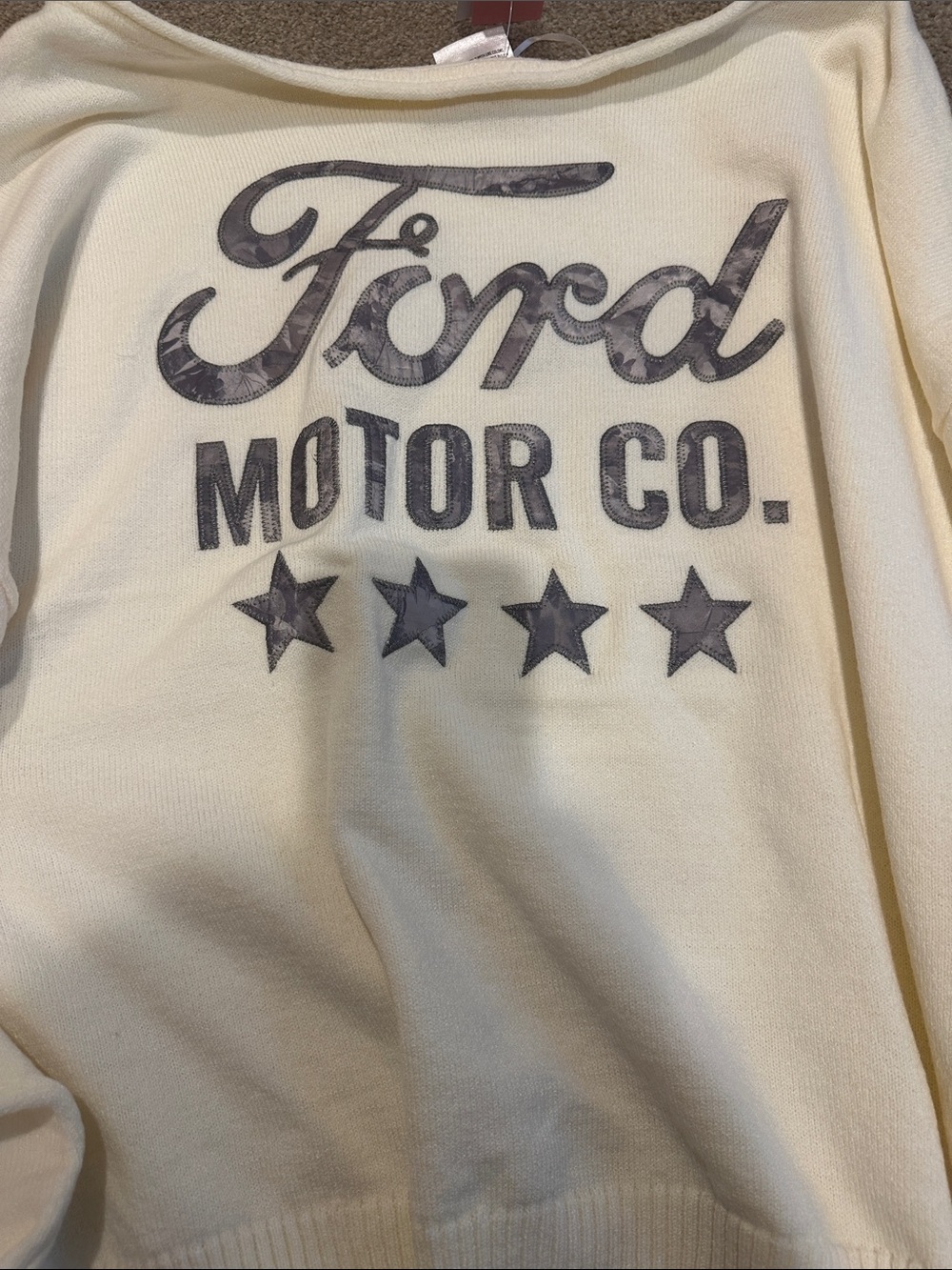 Ford Cream Branded Sweatshirt Label Detail - Picture 6 of 9